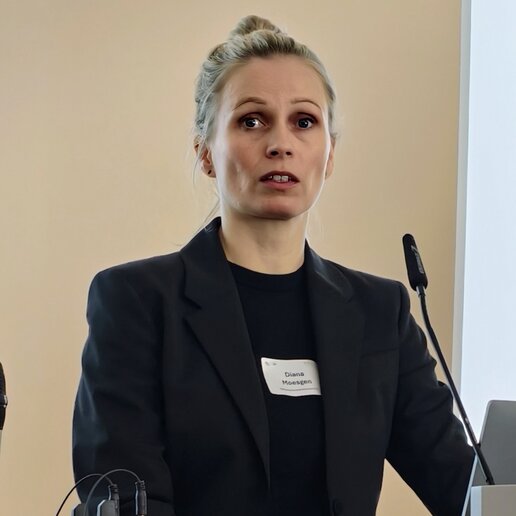 Prof. Dr. Diana Moesgen am Redepult