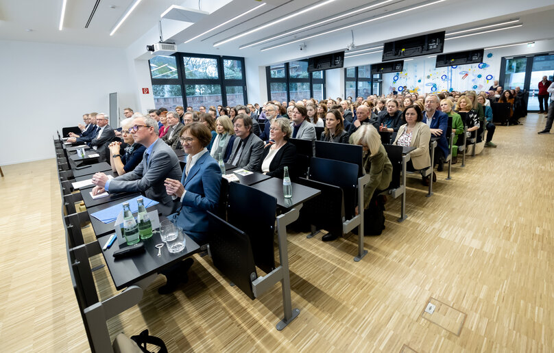 Der Audimax B in der katho am Standort Köln war gut gefüllt. 