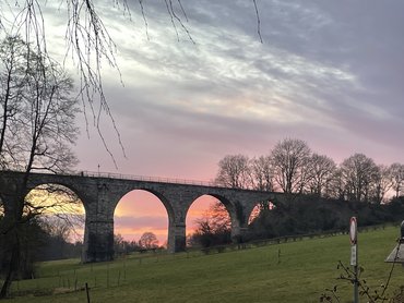 Viadukt am Rolleferberg bei Sonnenaufgang