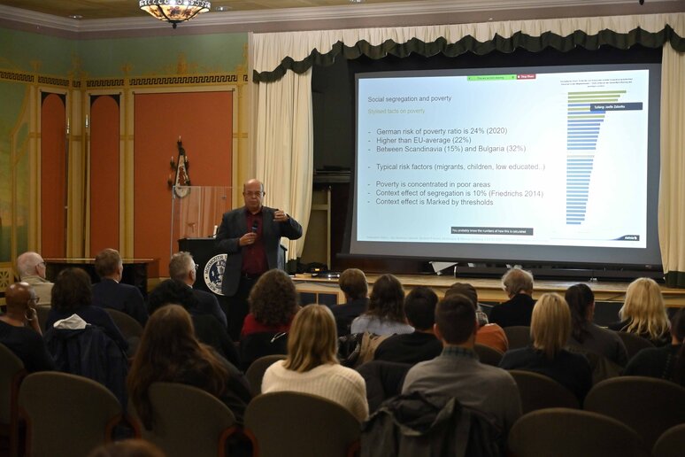 Gastvorlesung an der Monmouth University mit Prof. Dr. Werner Schönig (katho Köln)