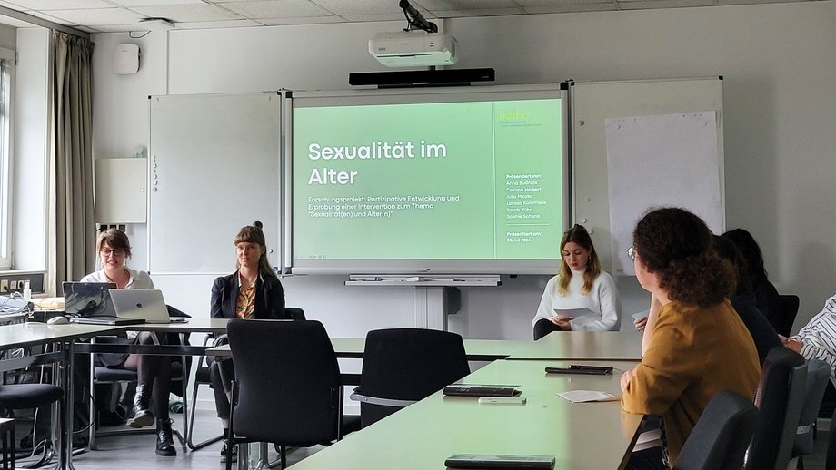 Workshop: Partizipative Entwicklung und Erprobung einer Intervention zum Thema „Sexualität(en) und Alter(n)"