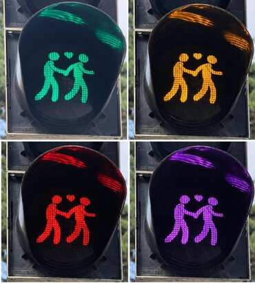 Vier Ampelfiguren in abgewandelter Form und ungewohnten Farben. 