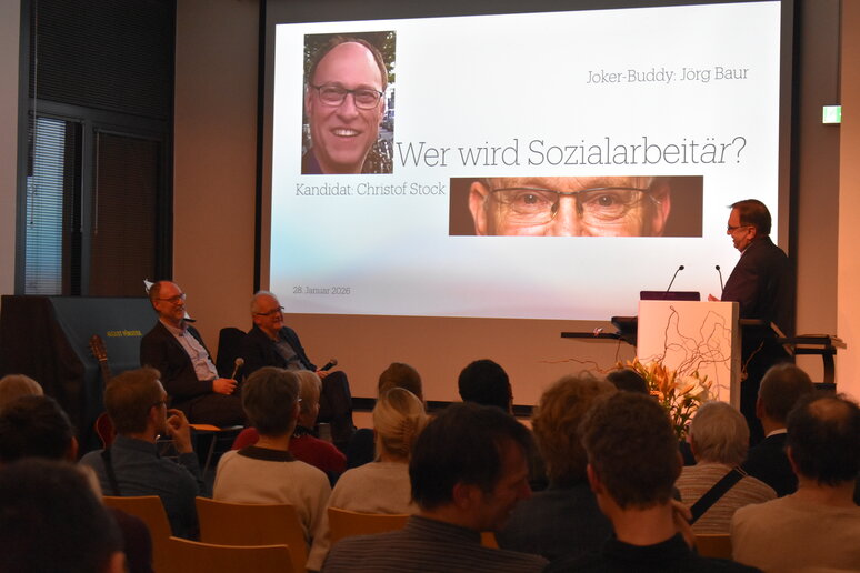 Folie mit einem Foto von Jörg Baur als Joker und Christof Stock als Kandidat