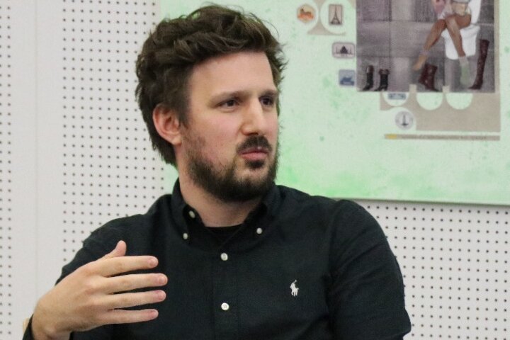 Johannes Mertens  verantwortete im Projekt als Transferreferent die Mit-Konzipierung und Operationalisierung der beforschten „Care-Labore“.