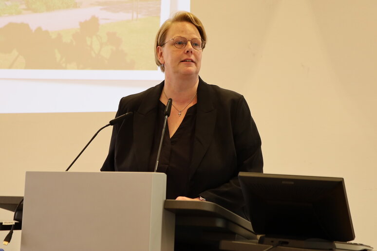 Grußwort von Michaela Welling, Direktorin des Pauluskollegs und stellvertretend für die Ausbildungsleitungen der Diözesen.