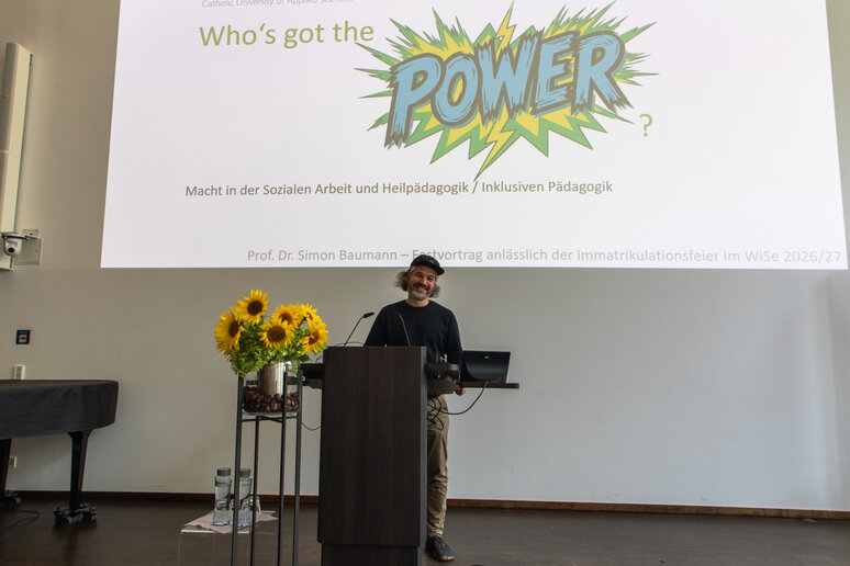 Festvortrag von Prof. Dr. Simon Baumann